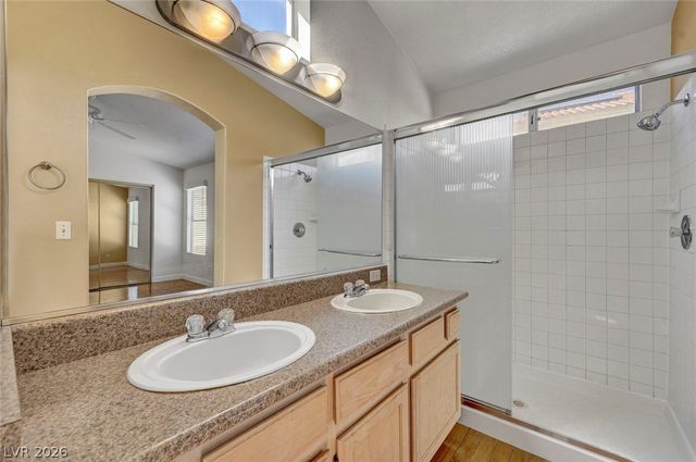 7913 Pottery Creek Drive, Las Vegas, NV 89128