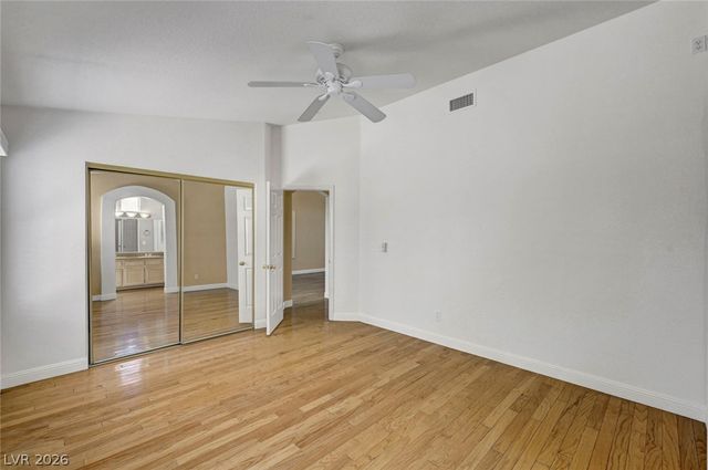 7913 Pottery Creek Drive, Las Vegas, NV 89128