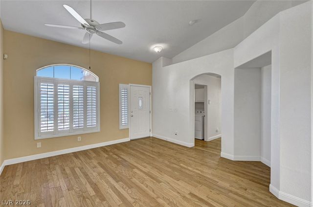 7913 Pottery Creek Drive, Las Vegas, NV 89128