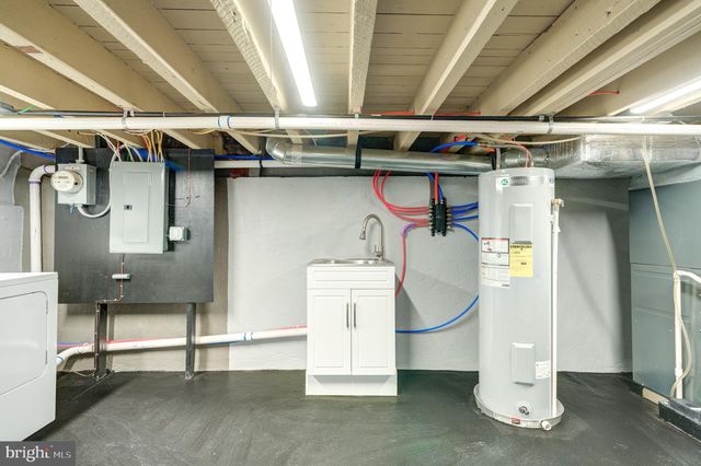 2643 N MASCHER ST, Philadelphia, PA 19133