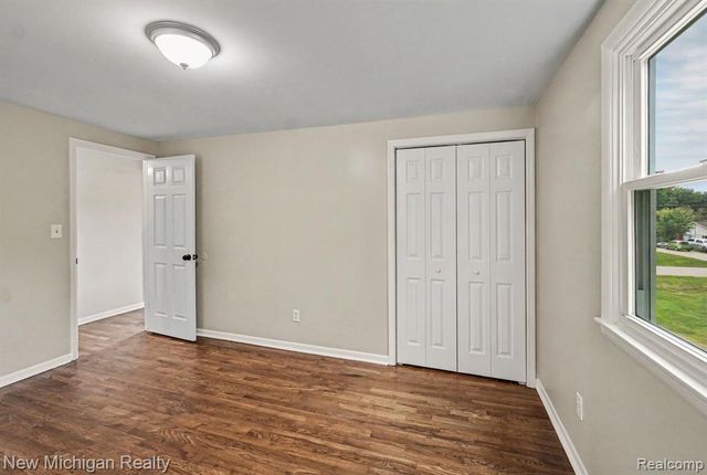 1105 Woodnoll Drive, Flint, MI 48507