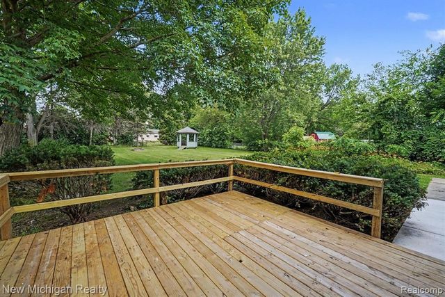 1105 Woodnoll Drive, Flint, MI 48507