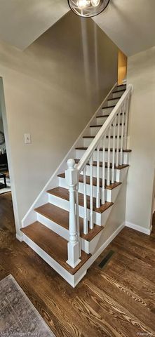 1105 Woodnoll Drive, Flint, MI 48507