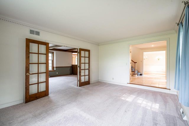 11723 N Bridgewater DRIVE, Mequon, WI 53092
