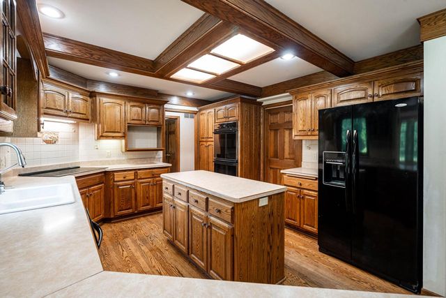11723 N Bridgewater DRIVE, Mequon, WI 53092