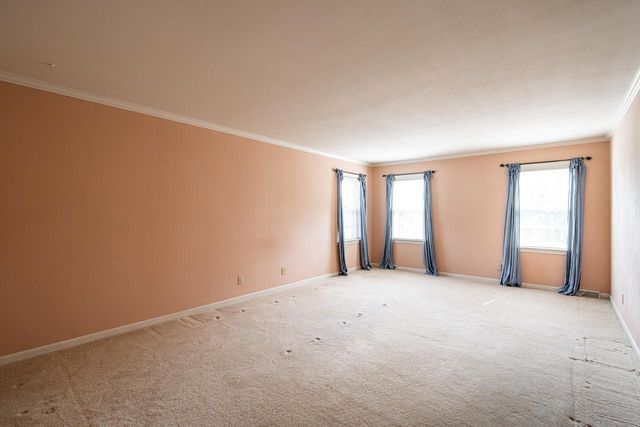 11723 N Bridgewater DRIVE, Mequon, WI 53092
