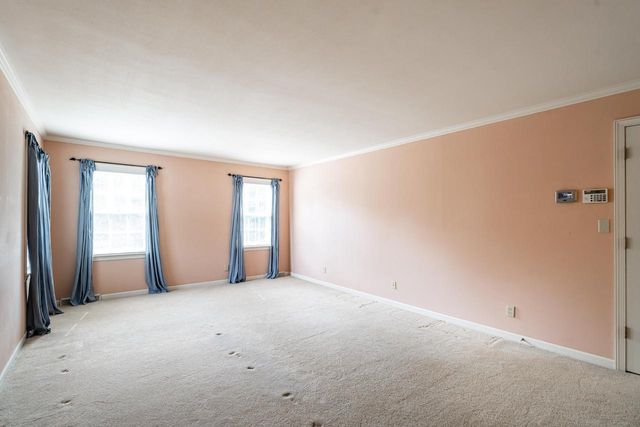 11723 N Bridgewater DRIVE, Mequon, WI 53092