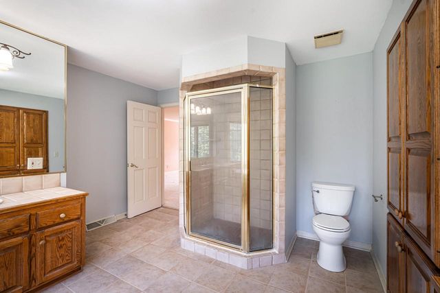 11723 N Bridgewater DRIVE, Mequon, WI 53092