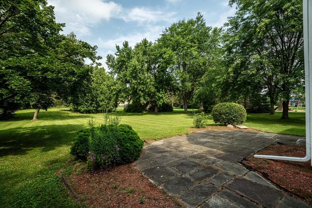 11723 N Bridgewater DRIVE, Mequon, WI 53092