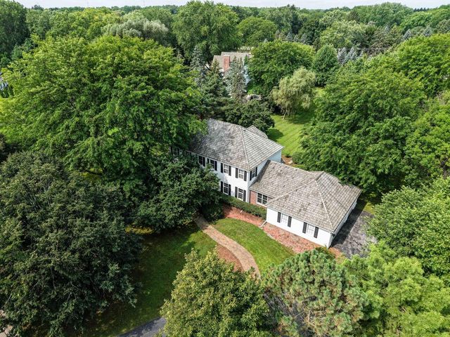 11723 N Bridgewater DRIVE, Mequon, WI 53092