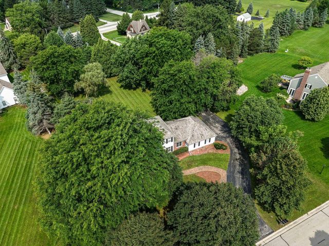 11723 N Bridgewater DRIVE, Mequon, WI 53092