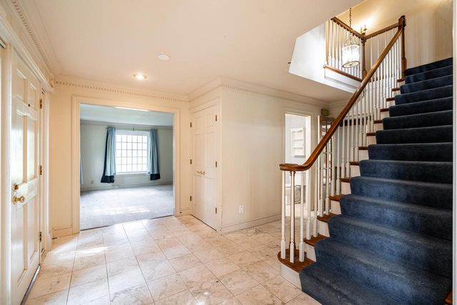 11723 N Bridgewater DRIVE, Mequon, WI 53092