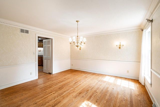 11723 N Bridgewater DRIVE, Mequon, WI 53092