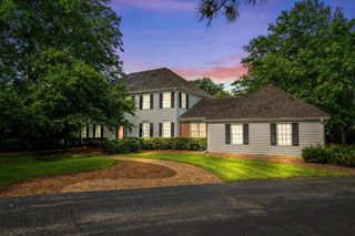 11723 N Bridgewater DRIVE, Mequon, WI 53092