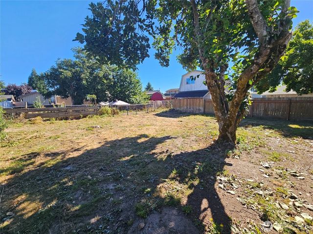 606 S 5th Avenue, Kelso, WA 98626