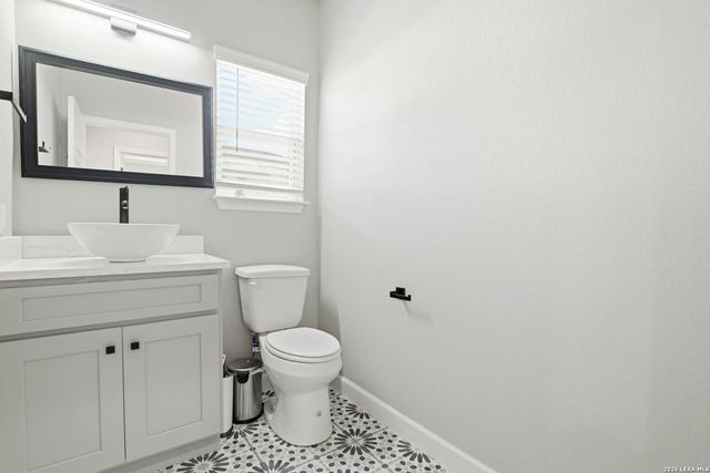 239 Porter St, San Antonio, TX 78210