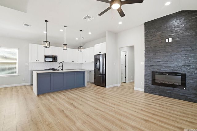 239 Porter St, San Antonio, TX 78210