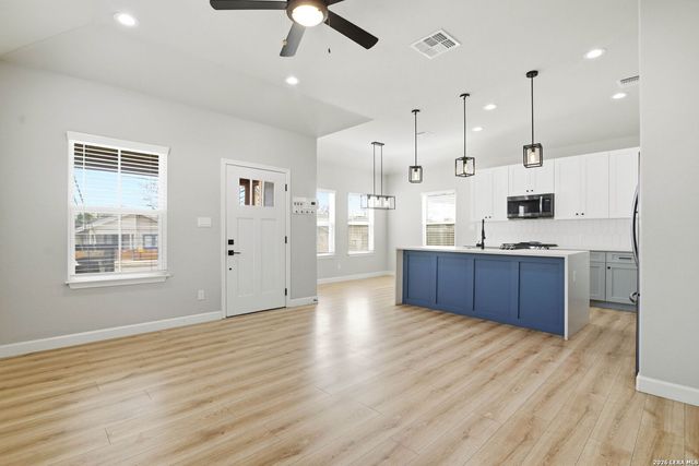 239 Porter St, San Antonio, TX 78210