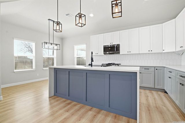 239 Porter St, San Antonio, TX 78210