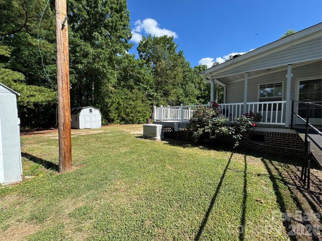 365 Deberry Road, Mount Gilead, NC 27306