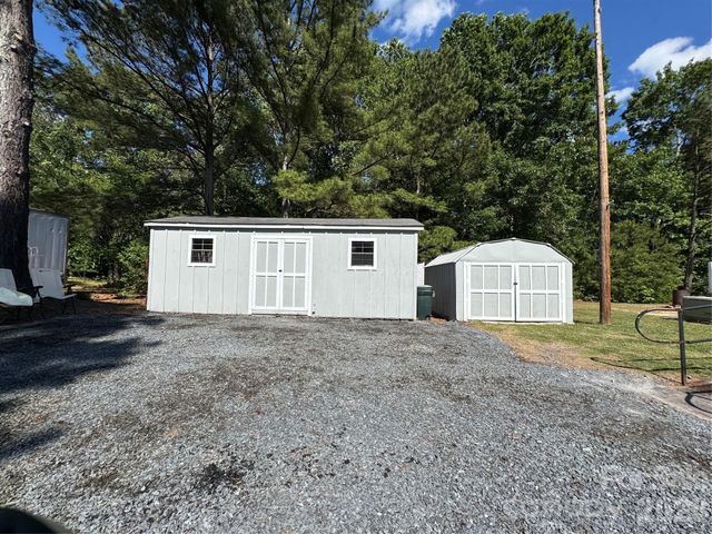 365 Deberry Road, Mount Gilead, NC 27306