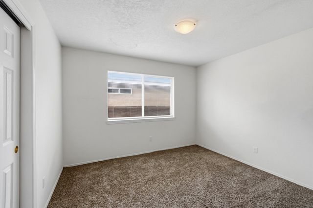 10212 Country Sage Court NW, Albuquerque, NM 87114