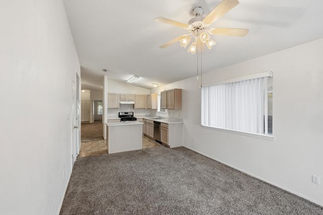 10212 Country Sage Court NW, Albuquerque, NM 87114