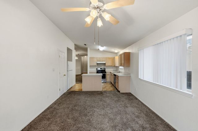 10212 Country Sage Court NW, Albuquerque, NM 87114