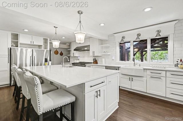 100 N Latson Road, Oceola Township, MI 48843