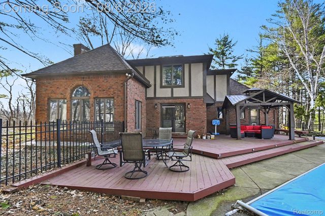 100 N Latson Road, Oceola Township, MI 48843