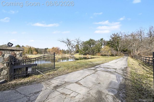 100 N Latson Road, Oceola Township, MI 48843
