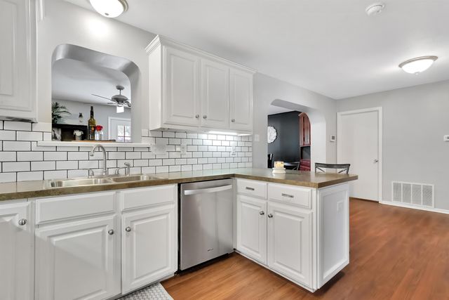 3222 Restview St., Longview, TX 75604