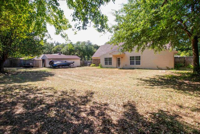 3222 Restview St., Longview, TX 75604