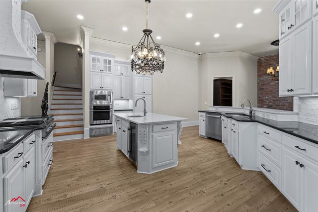 105 Calais Court, Bossier City, LA 71111