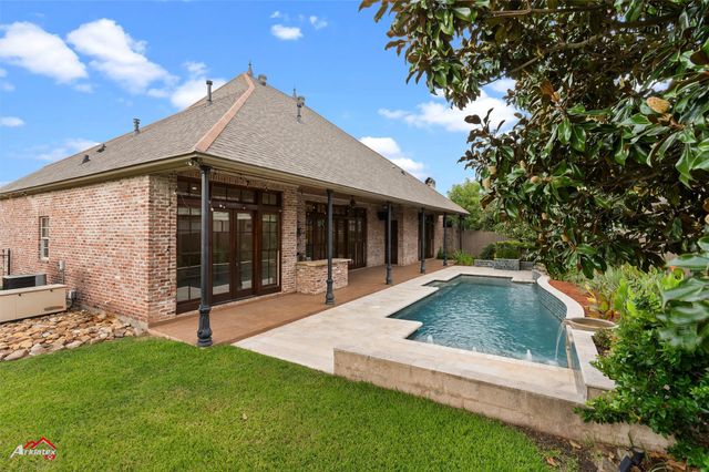 105 Calais Court, Bossier City, LA 71111