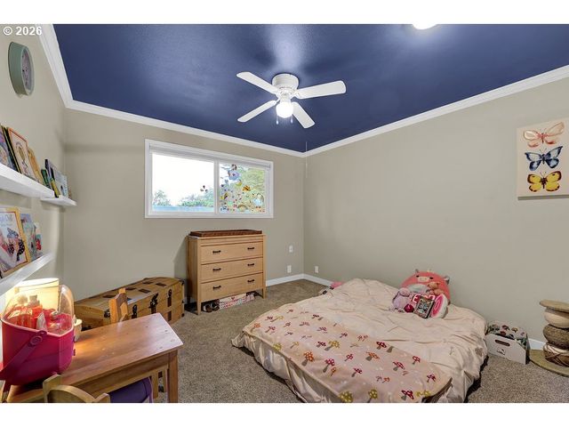 2700 HARLOW Rd, Eugene, OR 97401