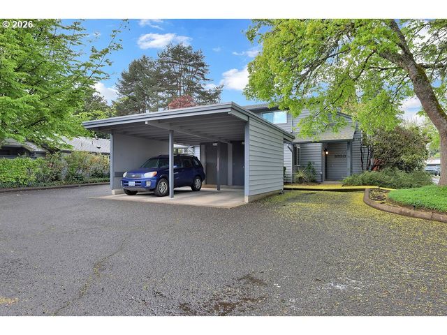 2700 HARLOW Rd, Eugene, OR 97401