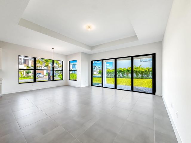 8286 Fishers Island Way, Boca Raton, FL 33434