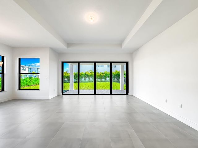 8286 Fishers Island Way, Boca Raton, FL 33434