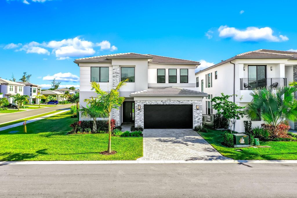 8286 Fishers Island Way, Boca Raton, FL 33434