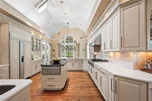 128 Mount Blaine Dr, Peters Twp, PA 15317