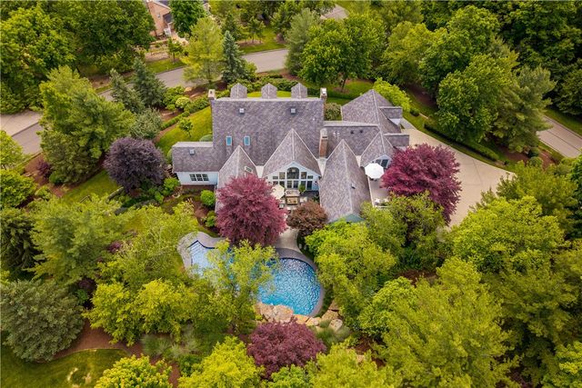 128 Mount Blaine Dr, Peters Twp, PA 15317