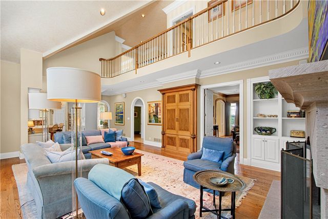 128 Mount Blaine Dr, Peters Twp, PA 15317