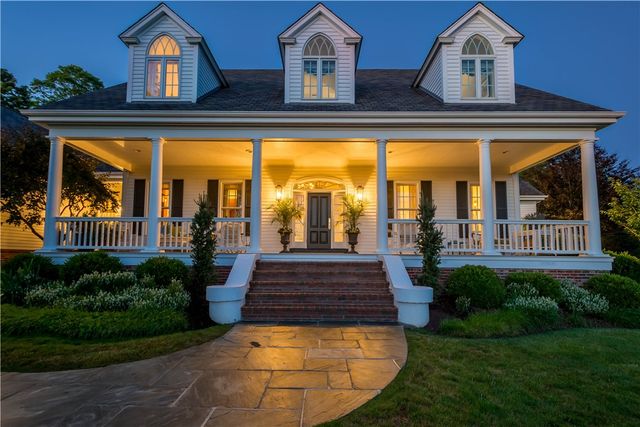 128 Mount Blaine Dr, Peters Twp, PA 15317