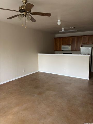 10614 Mathom, Universal City, TX 78148