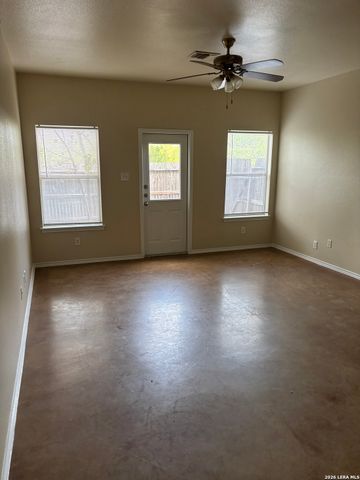 10614 Mathom, Universal City, TX 78148
