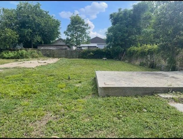 7724 Avenue J, Houston, TX 77012