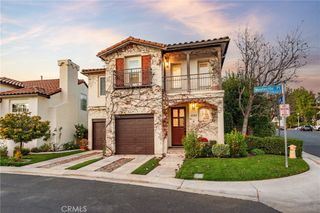 23301 Montecito, Valencia, CA 91354