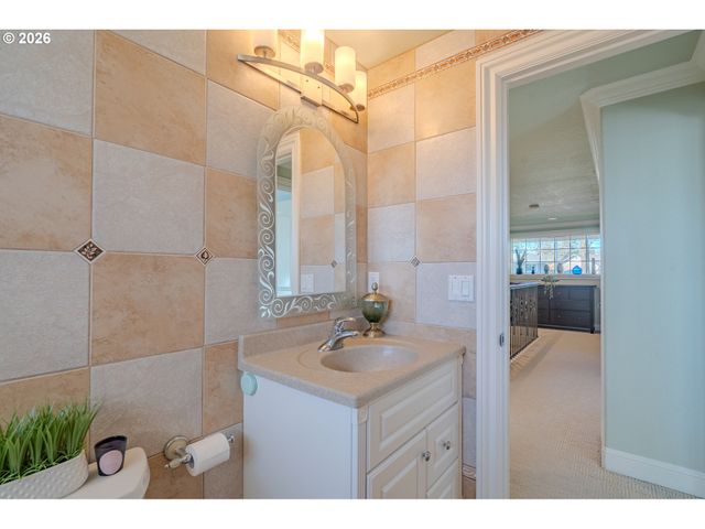 1221 Ne 103RD Ct, Vancouver, WA 98664