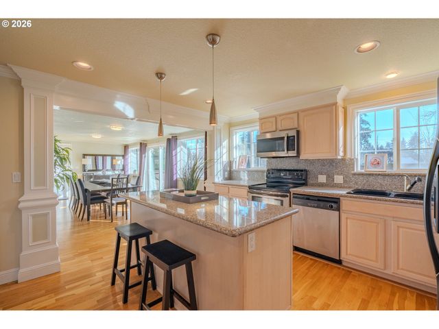 1221 Ne 103RD Ct, Vancouver, WA 98664